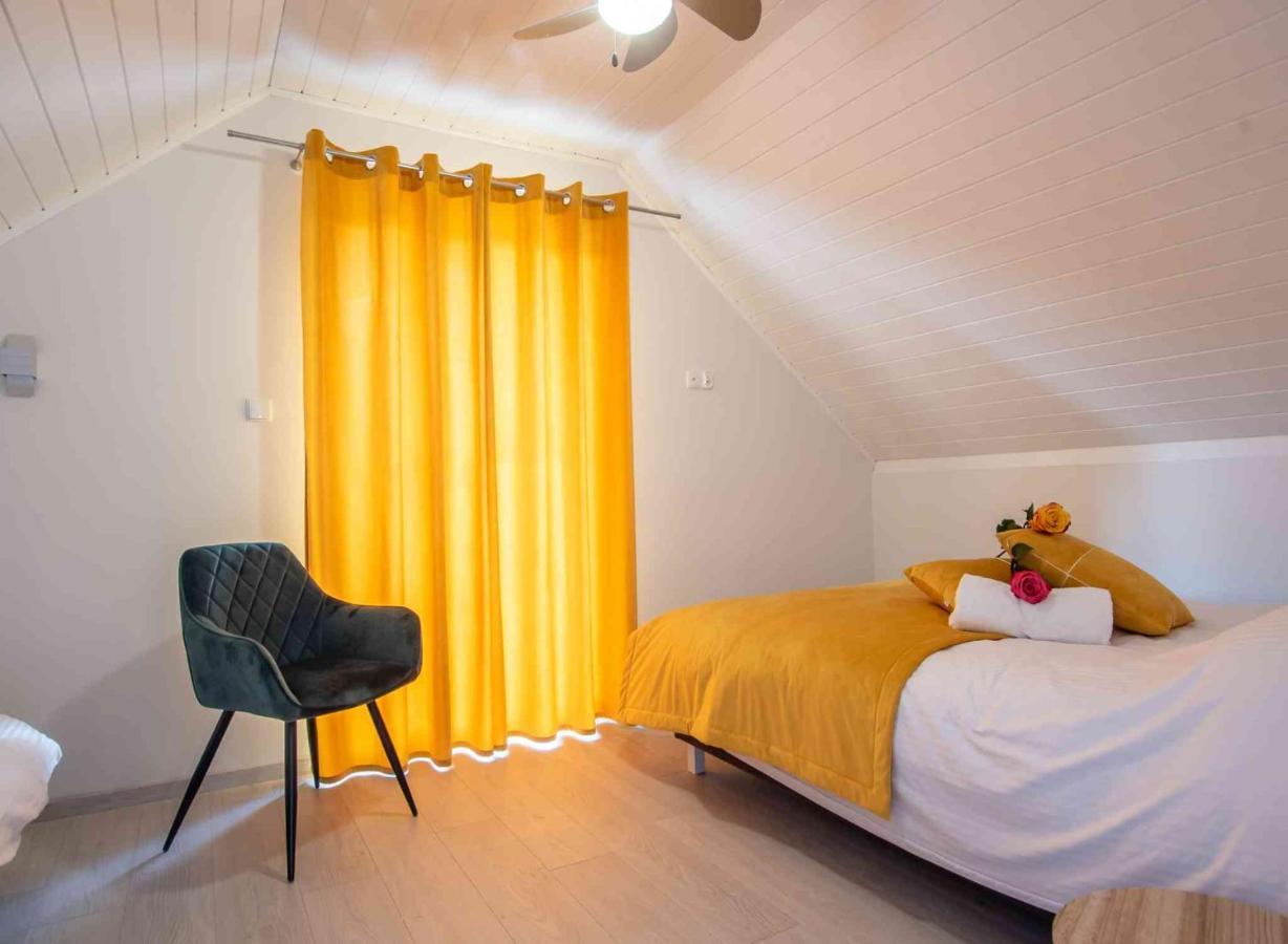 Resort Holiday Natural - Gosciniec Zacisze 흐미엘노 외부 사진